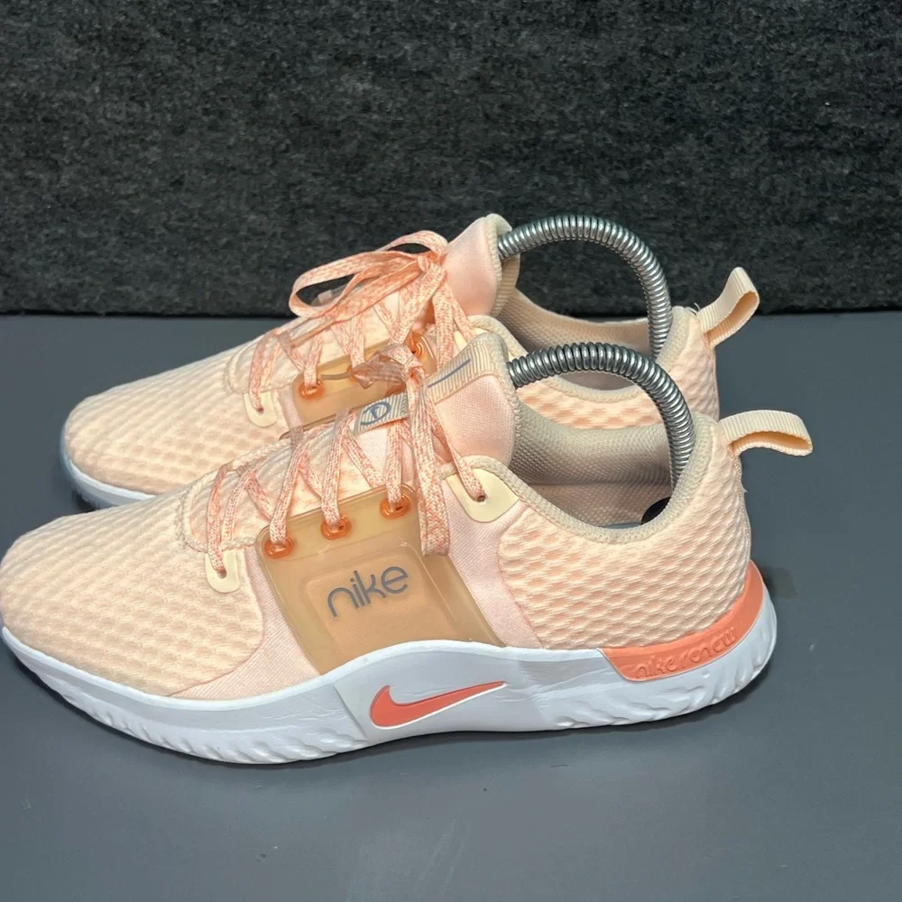 Nike Women's Renew In-Season TR 10 Size 7 - Picture 7 of 15